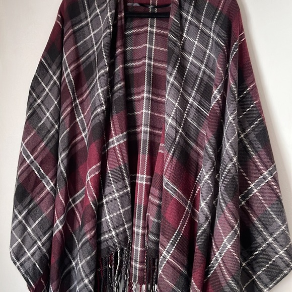Torrid Plaid Shawl - Picture 2 of 5